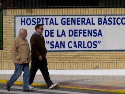 Una vista del hospital militar de San Carlos, en San Fernando (C&aacute;diz).