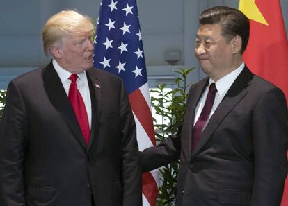 Donald Trump, a la izquierda, junto a Xi Jinping, en la cumbre del G-20 en Hamburgo.