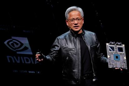 El consejero delegado de Nvidia, Jensen Huang, presenta la plataforma Nvidia Blackwell en un evento previo al foro Computex, en Taipei, Taiwán, el pasado domingo 2 de junio.