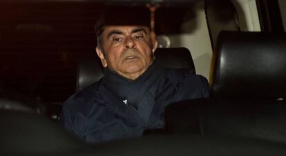 El expresidente de Nissan, Carlos Ghosn, esta madrugada en Tokyo.