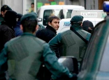 Agentes de la Guardia Civil han detenido al dirigente de Batasuna, Arnaldo Otegi