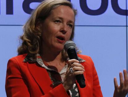 La ministra de Economía, Nadia Calviño, durante su intervención en un coloquio con motivo de la quinta edición del Día de la Educación Financiera