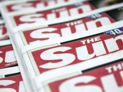 Vista de varios ejemplares del tabloide brit&aacute;nico &#039;The Sun&#039; del 20 de enero.
