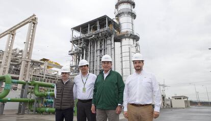 Enrique Alba, Mario Esquivel, Ignacio Galán y Millán García Tola en la inauguración de Dulces Nombres II.