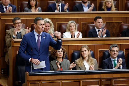 El presidente del Gobierno, Pedro Sánchez, durante su intervención en la sesión de control al Ejecutivo que se celebra este miércoles en el Congreso.