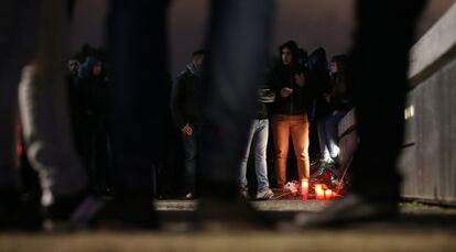 Fans gather at the site where the Deportivo ‘ultra’ was thrown into the Manzanares.