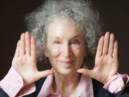 A escritora Margaret Atwood, autora de ‘O conto da aia’.