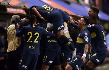 Boca celebra el segundo gol de Darío Benedetto.