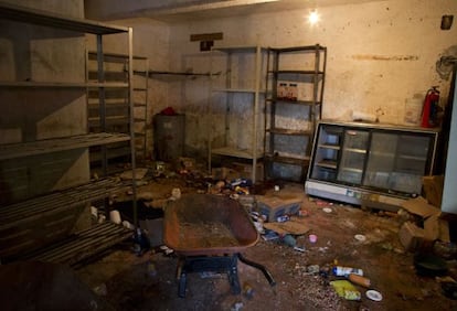 Interior del almacén de comida del albergue de La Gran Familia.