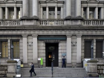 La entrada de la sede del Banco de Japón, en Tokio