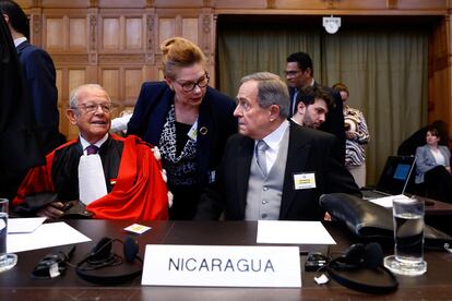 Nicaraguan Ambassador Carlos Jose Arguello Gomez and lawyer Alain Pellet