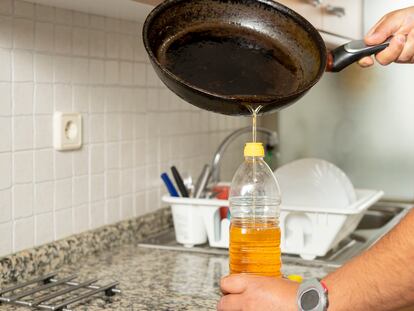 En España, según Geregras, se producen 350 millones de litros anuales de aceite de cocina usado entre consumo doméstico, restauración y uso industrial