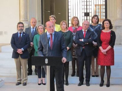 Pedro Antonio Sánchez, presidente del gobierno murciano y sus consejeros.