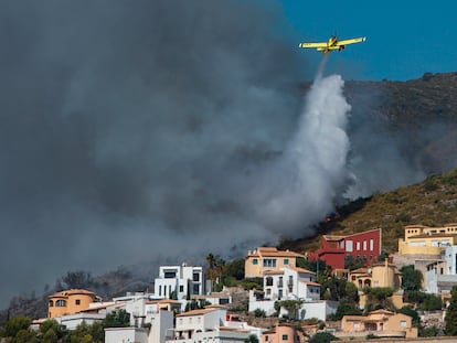 El incendio forestal la en Vall d'Ebo (Alicante) obligó a desalojar a más de un millar de personas.