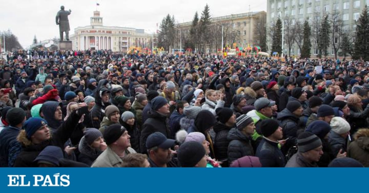 Miles De Personas Salen A La Calle En Siberia Para Exigir Dimisiones