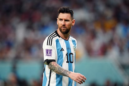 Lionel Messi durante el partido de los octavos del Mundial entre Argentina y Australia.