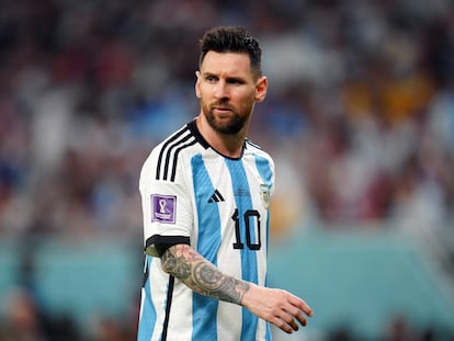 Lionel Messi durante el partido de los octavos del Mundial entre Argentina y Australia.