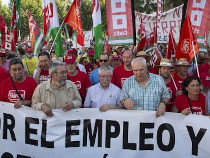 Sindicalistas en una protesta en Sevilla.
