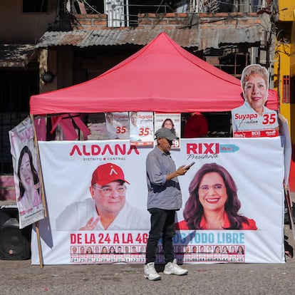 Carpa de información en Tegucigalpa (Honduras), el 28 de noviembre.