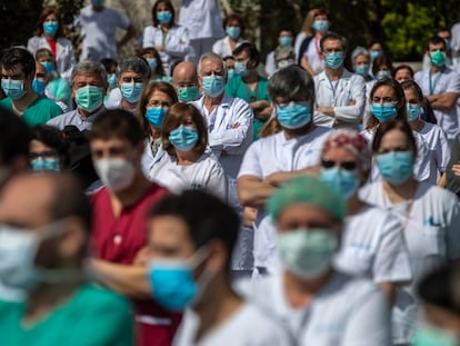 Minuto de silencio, el lunes, en el hospital La Paz de Madrid en recuerdo de su jefe de Cirugía, fallecido por la covid-19.