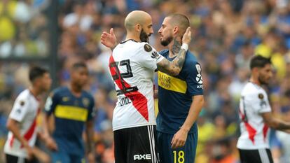  Piniola (i) y Benedetto, tras el partido. 