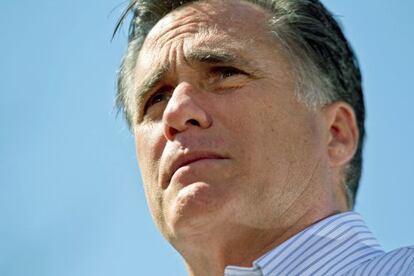 El candidato Mitt Romney durante un discurso en Missouri, que celebra sus primarias este fin de semana.