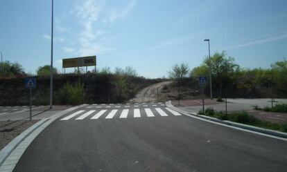 Rotonda cegada en el barrio de Canillejas.
