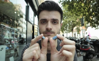 Gabriel Sánchez, de 29 años, participa en un ensayo clínico de Truvada.