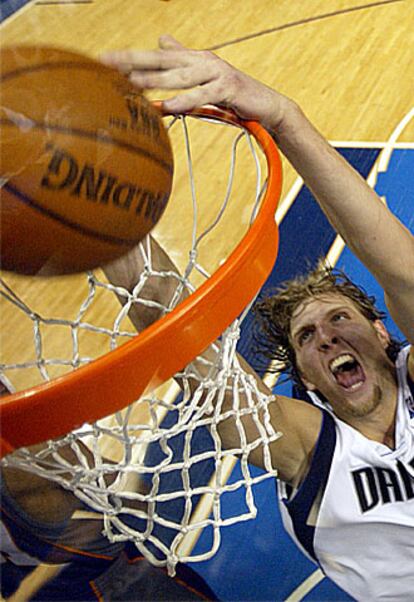 Nowitzki realizó su mejor encuentro de la temporada, en este quinto partido de la final de la Conferencia Oeste ante Phoenix.