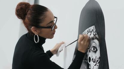 Shirin Neshat en un momento del documental.