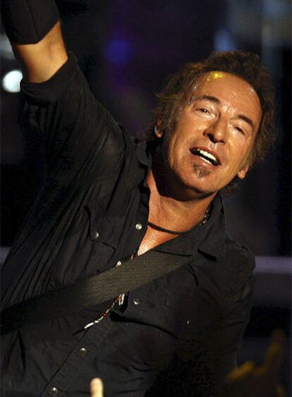 Bruce Springsteen, durante un momento de su actuación en Barcelona