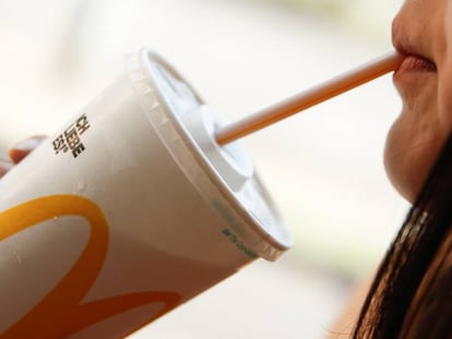 Las pajitas de plástico desaparecerán de los McDonald's el 24 de febrero