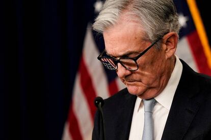 FILE PHOTO: Federal Reserve Board Chairman Jerome Powell holds a news conference in Washington, U.S., November 2, 2022. REUTERS/Elizabeth Frantz/File Photo