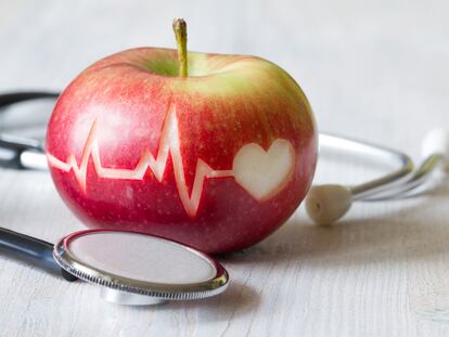 Una dieta saludable es el mejor antídoto contra los factores de riesgo cardiovascular: el colesterol 'malo', la diabetes, la hipertensión, el tabaquismo, la obesidad y el sedentarismo
