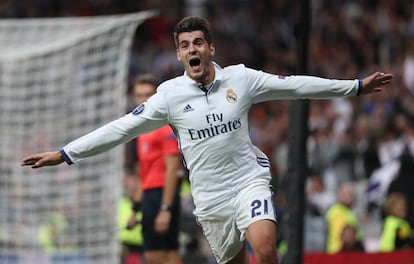 Morata celebra el segundo del Madrid.