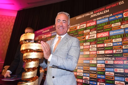 Sylvan Adams, en la salida del Giro de Italia de 2018 desde Jerusalén (Israel).