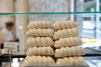 Merengue trenzado de la pastelería Aux Merveilleux de Fred.