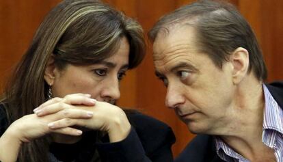 &Aacute;ngela Buitrago y Carlos Beristain, miembros del GIEI.