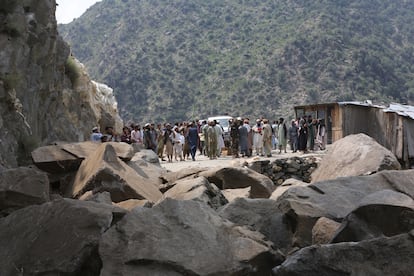 Edificios dañados tras el terremoto en Kunar, Afganistán.