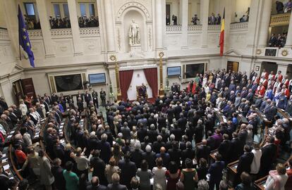 El príncipe Felipe I en el acto de juramento como nuevo rey de Bélgica.