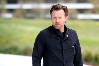 Ewan McGregor, en la imagen durante un evento celebrado por Apple en California en 2019, es uno de los actores de Hollywood que más se ha desnudado frontalmente en la pantalla. Lo hizo, por ejemplo, en 'Trainspotting'.