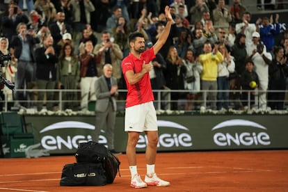 Djokovic says goodbye to fans.