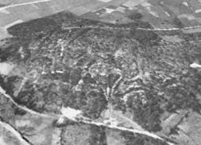 Imagen área del año 56 que sirvió de pista para identificar la mina