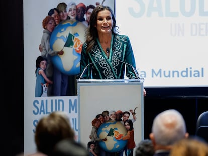 MADRID, 10/10/2023.- La reina Letizia interviene este martes durante el acto institucional del Día Mundial de la Salud Mental, que este año se ha celebrado en un hotel de Madrid. EFE/Chema Moya
