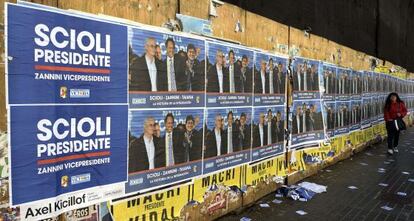 Carteles electorales en Buenos Aires, el pasado 16 de octubre. 