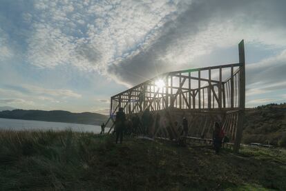 El arca construida por la comunidad Kilfinan para alertar sobre el cambio climático.