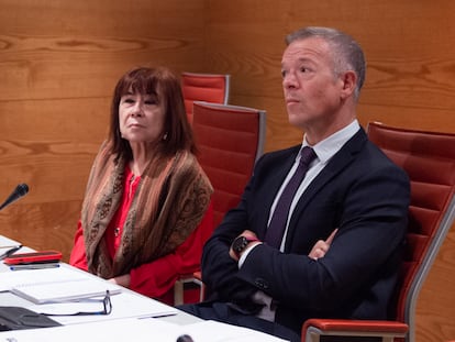 La vicepresidenta primera del Senado, Cristina Narbona y el presidente del Senado, Ander Gil, el pasado a 20 de diciembre en Madrid.