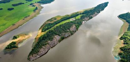 La isla est&aacute; ubicada en el lago M&auml;laren, Suecia.