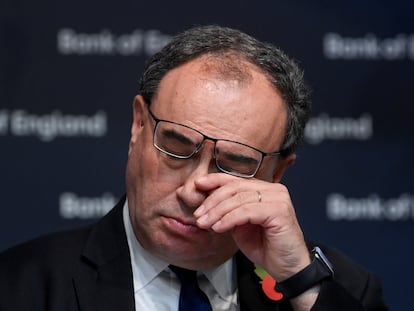 El gobernador del Banco de Inglaterra, Andrew Bailey, durante la rueda de prensa, este jueves en Londres.