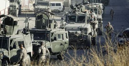 Militares españoles de la base Ruy González en Afganistán, en 2012.